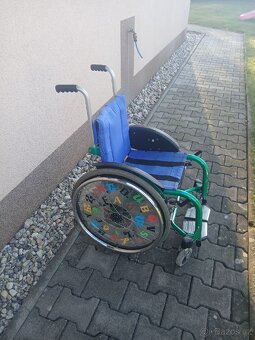 Dětský invalidní vozík skládací - 8