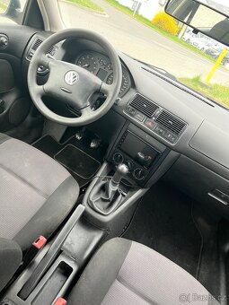 Volkswagen Golf IV 1.6 74 kW - 8