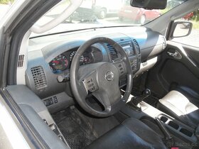 Náhradní díly z Nissan Navara D40 - 8