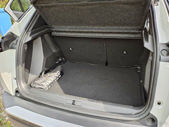 Peugeot 2008 GT 130 ,8 rychlostní automat,24 TKM - 8