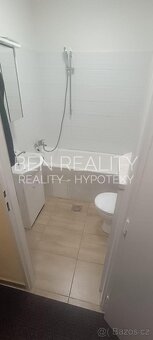 Pronájem baťovský půldomek Zlín - 8