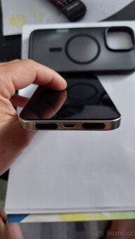 Iphone 16 pro Max - 8