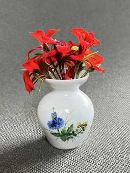 Míšeň Meissen Miniaturní porcelánová vázička 6 cm - 8