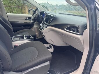 Chrysler Pacifica 3,6 Radar Adaptemp L-Plus Látka 2020 - 8