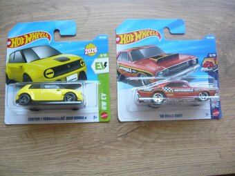 AUTÍČKA HOT WHEELS - 8