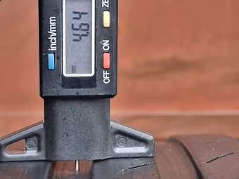 Letní Kumho 245/35/20 - 8