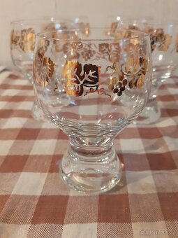 Různé sklo, porcelán - 8