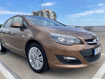 OPEL ASTRA J 1.4T 88kw, ČR, 1. MAJ, SERVISNÍ KNIHA - 8