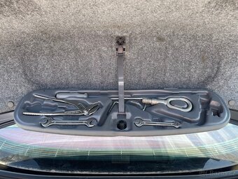 BMW 320i (E46) – 125 kW – ROK 2004 - 8
