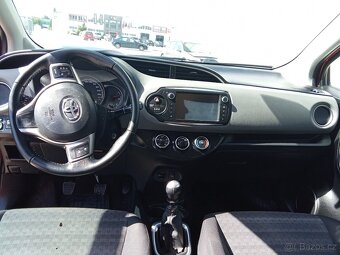 Toyota yaris 2017 - 8