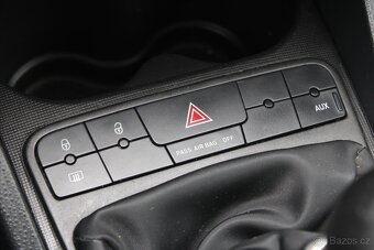 Seat Ibiza 1.6 TDI KLIMA SERVIS.KNIHA (2009) - 8