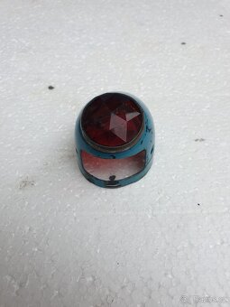 Kryt  zadního  světla - 8