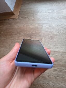 Sony Xperia 10 V 5G 6GB/128GB fialová - 8