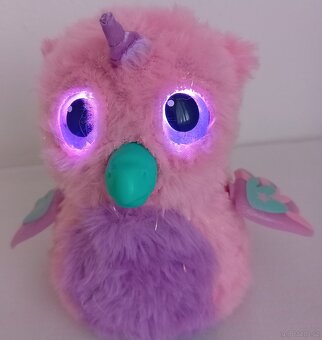 Hatchimals zvířátko + Little Live Pets-Ptáček s klecí - 8