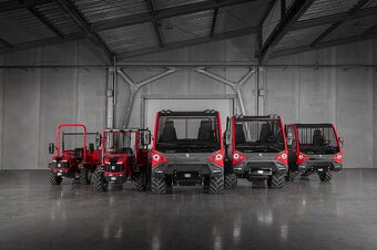Multifunkční vozidlo CARON CT77, 10 000kg, traktor 4x4 - 8