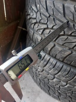 NEXEN Roadian 295 30 r22 - 8