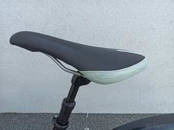 Prodám dámské trekové kolo FELT, Shimano Deore - 8