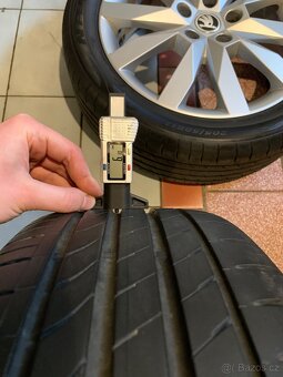 Alu kola Škoda R17 5X112 LETNÍ PNEU 205/50 R17 CRYSTAL - 8