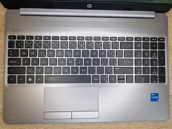 Notebook HP 250 G8 i3 11.Gen/8G/1TB SSD/FullHD - ZÁRUKA - 8
