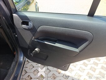 FORD FUSION 1,2 - 8