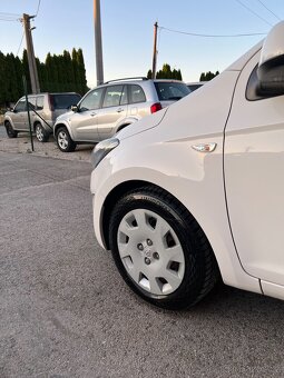 Hyundai i20 1.3 Benzin = Navi, r.v 2013, 96623km, Top Stav = - 8