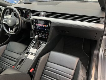Volkswagen Passat sedan 2.0 TSi,206 kW,4x4,DSG,R-Line,73TKM - 8