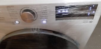 Lg pračka 10,5kg předváděcî - 8