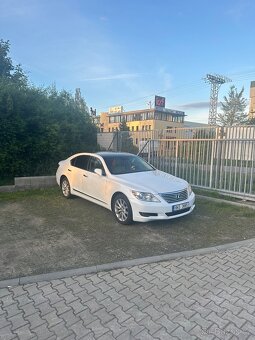 Lexus LS 460 AWD - Sleva - 8