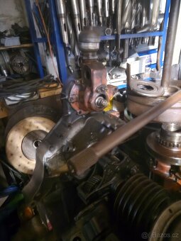 Prodám náhradní díly Tatra 111,128,148,813 - 8