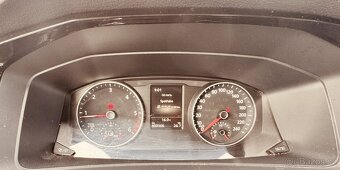 Volkswagen Multivan T6 - 8