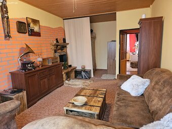 Pronájem bytu 2+1 54 m2 ul. Čsl. Armády 2864/17 - 8