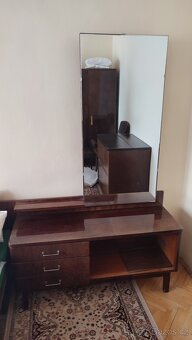Ložnice leštěný ořech - 8