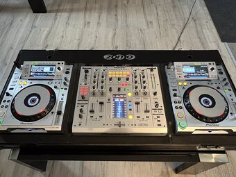 Pioneer CDJ 2000 + DJM 2000 Platinum - 8