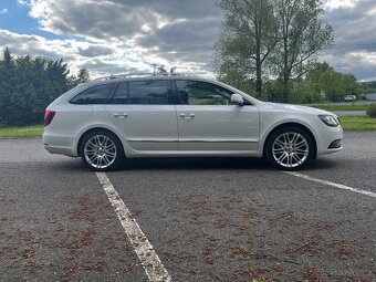 PRODÁM ŠKODU SUPERB II FACELIFT 3.6 FSI - 8