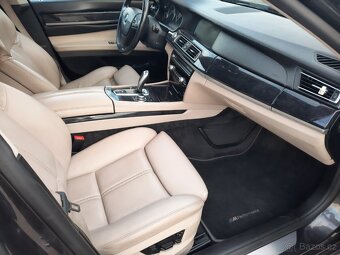 BMW 750 Li 4.4 V8 300 kW - 8
