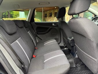Ford Focus 1.6 74KW 2012 Ghia ST - 8