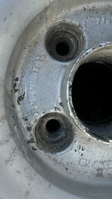 Originál dobové VW ALU kola/disky Fondmetal R15 4x100 - 8