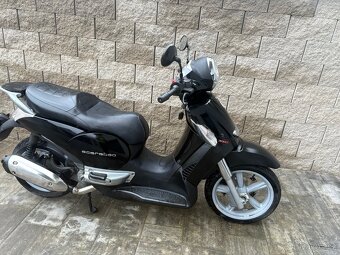 Aprilia scarabeo 250 2007 - 8
