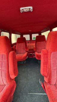 FORD E250 5.8L V8 - 8