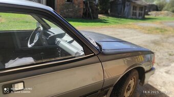 Peugeot 305 - 8