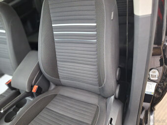 Volkswagen Touran rok 2015 1,2TSI 77kw výborný stav - 8
