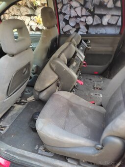 Ford Galaxy 1.9 TDI 96kw rok 2004 - 8