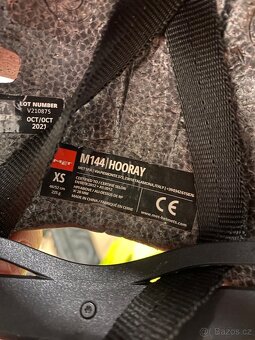 Helma MET Hooray XS 46-52 s krabicí - vhodná jako dárek - 8