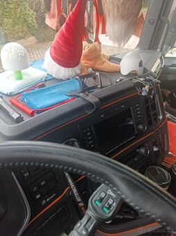 SCANIA R 450 - 8