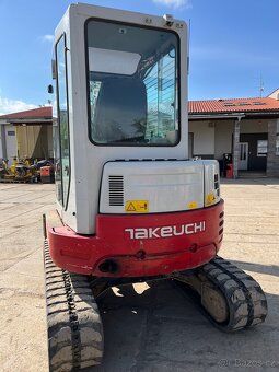 TAKEUCHI TB138 FR - 8