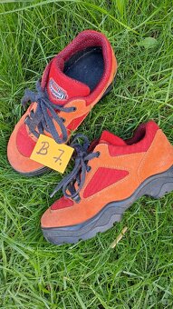 Dětské boty- B0BBI, NIKE, BAŤA - 8