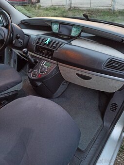 Prodám Peugeot 807 2.2i +LPG. Nájezd motoru 186.000Km - 8