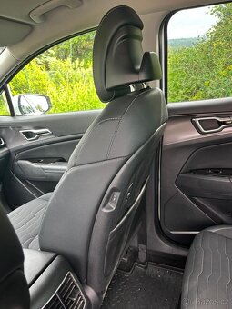 KIA spotage 1,6 TGdi TOP turbo. Benzin - 8