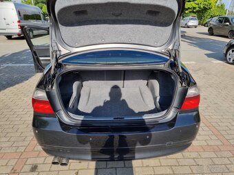 BMW e90 325i - 8