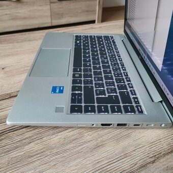 HP EliteBook640 G10-14"IPS FHD/ 512GB SSD/ 16GB RAM/Iris Xe - 8